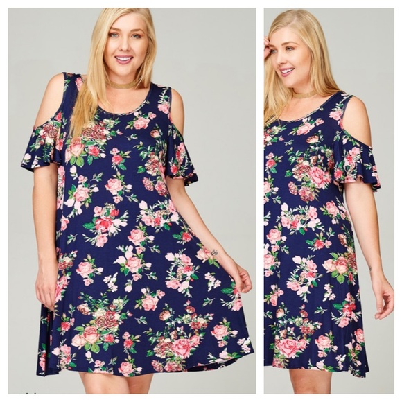 EVIEcarche Dresses & Skirts - 🦋MAKE AN OFFER!🦋 Navy And Pink Floral Dress